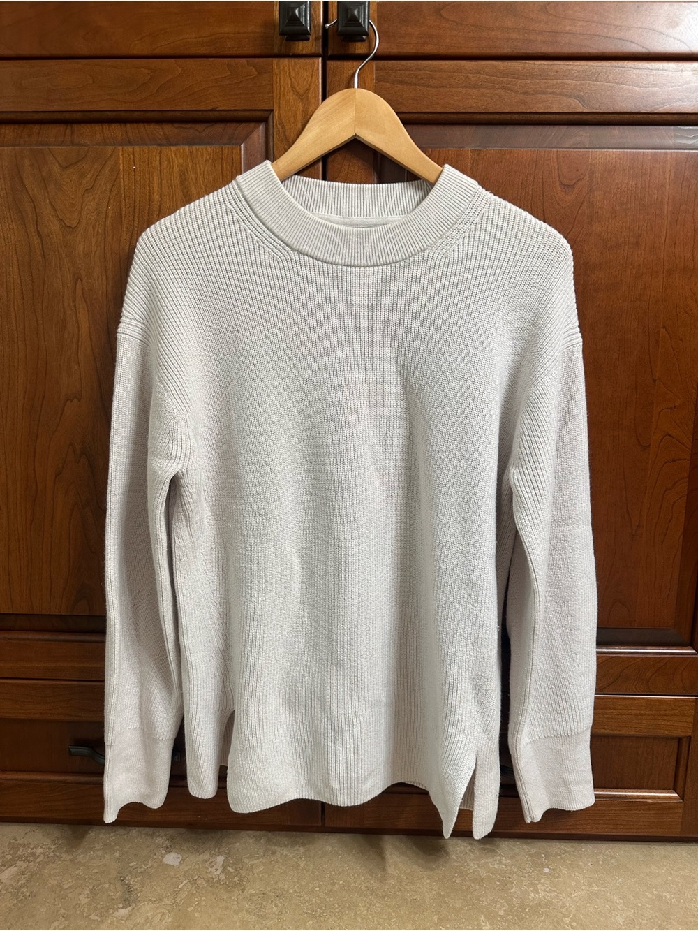 lululemon athletica womens Cream Crewneck Knit Sweater